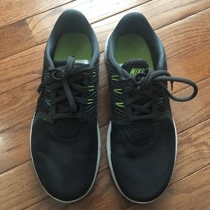 Women’s Nike Free Run Commuter Running Shoes